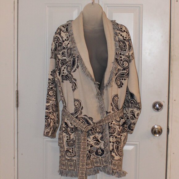 Chico's Fringe Front Long Cardigan with Belt, Chico's Size 2 US Size L - Picture 3 of 8